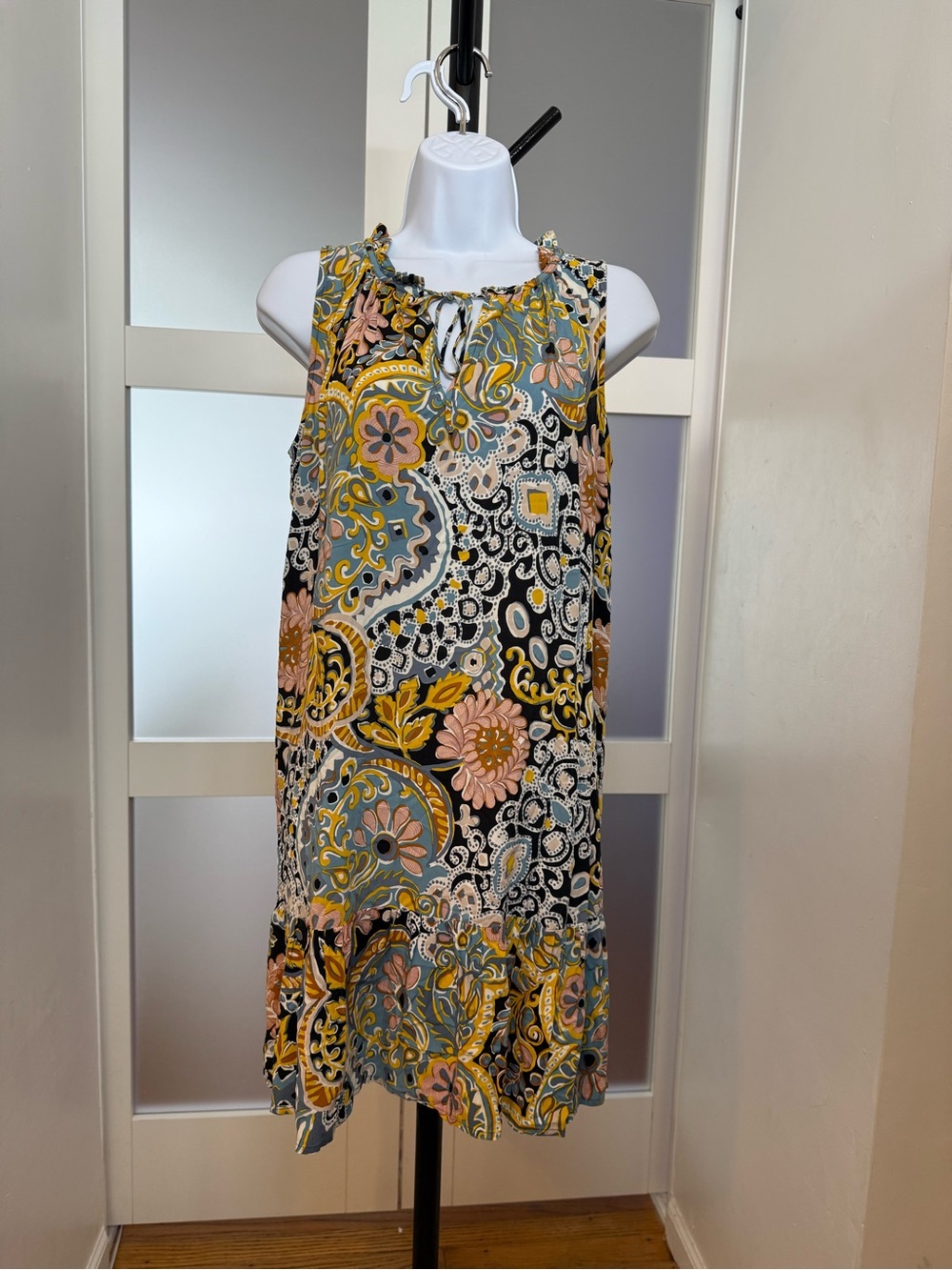 LOFT Petite Paisley Floral Mini Dress, 100% Rayon, Small.